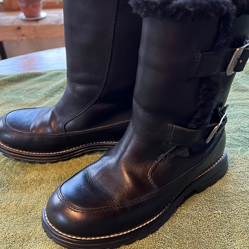 UGG Larkspur Boots 6